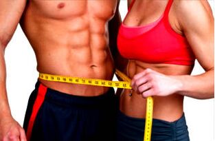 атлетична жена и мъж на кето диета